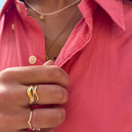 Bague Aura Dorée Vagues Élégantes I Maison Léonides